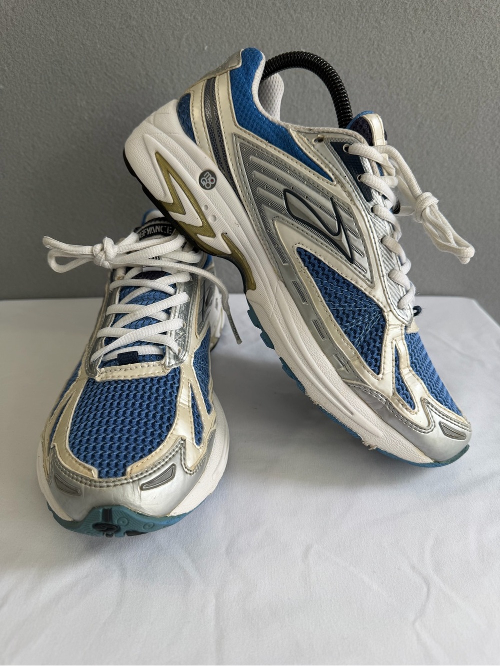 Brooks Defyance Running Shoes s9.5 Women’s Breathable Mesh Blue/White/Silver